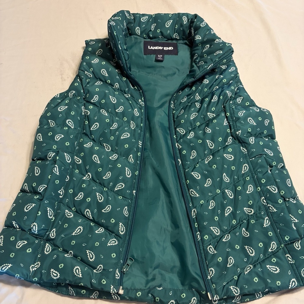 Lands' End Women's 600 Fill Down Puffer Vest Green Paisley Size Small (6-8)